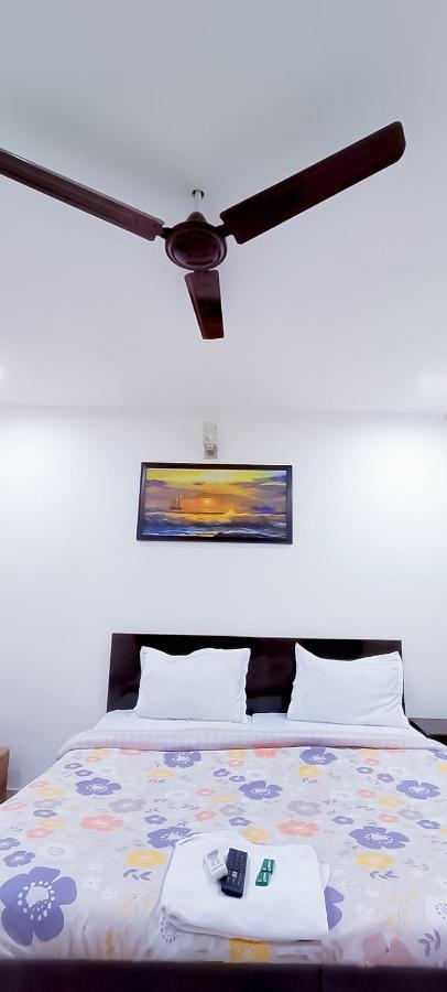 Hotel Tom - Jungpura Chruch Road Nueva Delhi Exterior foto